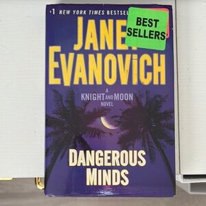 Dangerous Minds by Janet Evanovich